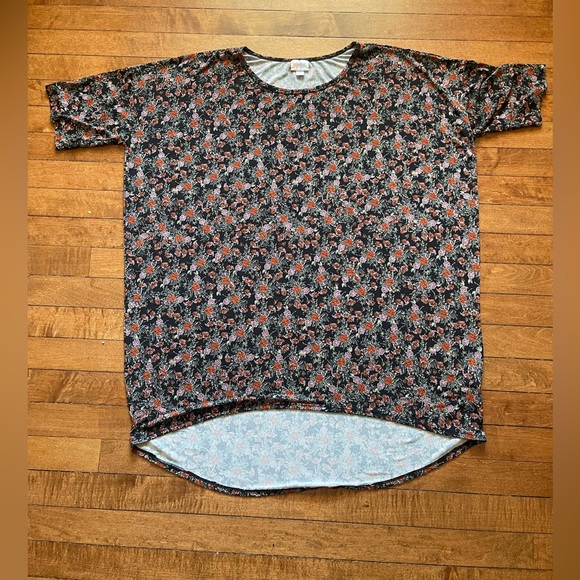 Short sleeve casual blouses and skirt bundle size XL - Picture 2 of 9